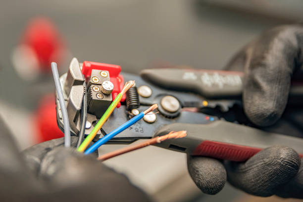 Best Industrial Electrical Services  in Thompsonville, CT