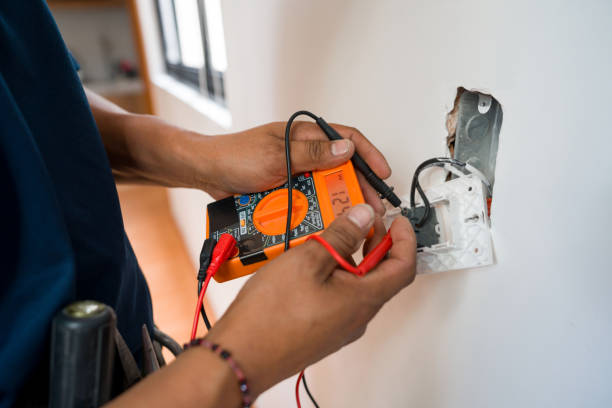 Best Commercial Electrician Services  in Thompsonville, CT