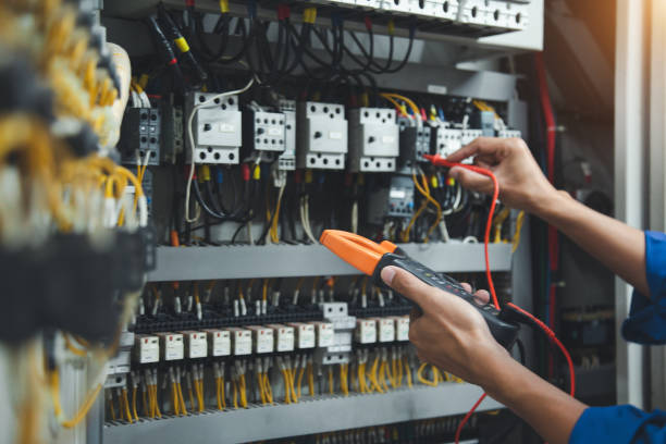 Best Licensed Electrician  in Thompsonville, CT